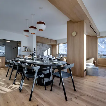 Renove, Lumineux Avec Terrasse, A Deux Pas Des Pistes A Le - Fr-1-641-11