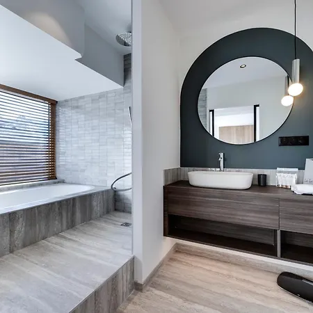 Apartment Renove, Lumineux Avec Terrasse, A Deux Pas Des Pistes A Le - Fr-1-641-11 *